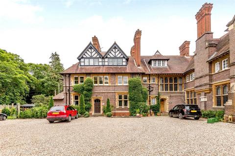 undefined, Maidenhatch, Pangbourne, Reading, Berkshire, RG8