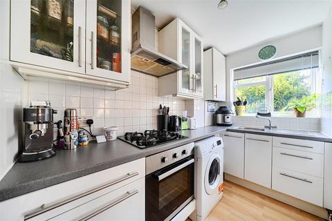 1 bedroom house to rent, Hogarth Crescent, London, SW19