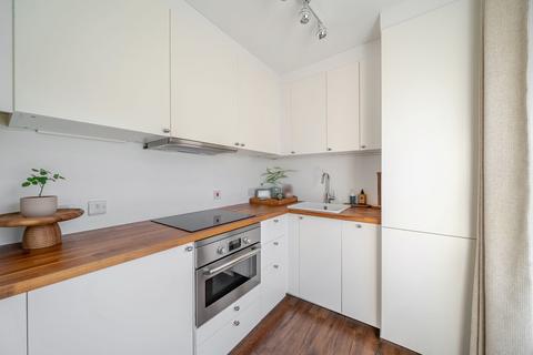 undefined, North Walls, Winchester, SO23