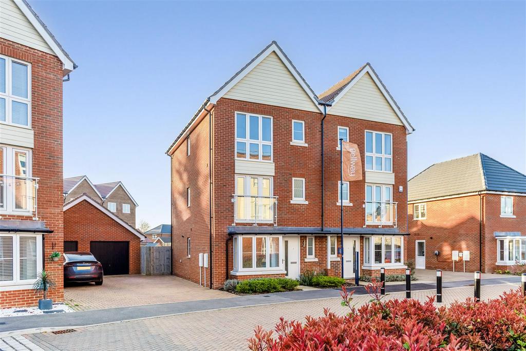 3 Ironstone Way
