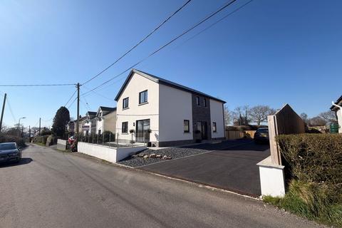 4 bedroom detached house for sale, Heol Ddu, Ammanford, SA18 2UN