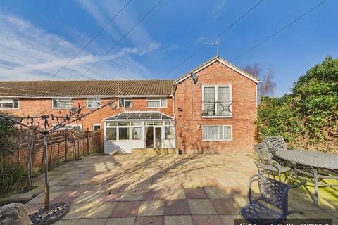 5 bedroom semi-detached house for sale, Imjin Road, Cheltenham GL52
