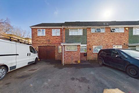 5 bedroom semi-detached house for sale, Imjin Road, Cheltenham GL52