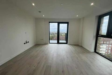 2 bedroom flat to rent, Anax Street, London N4