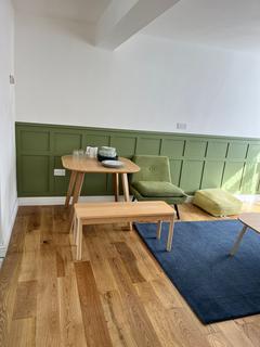 undefined, Chelmsford Road, London E11