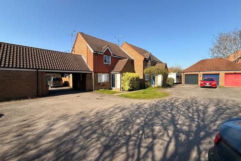 undefined, Macphail Close, Wokingham, Berkshire, RG40