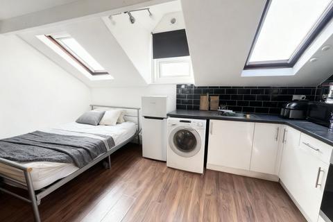 undefined, LEEDS LS6