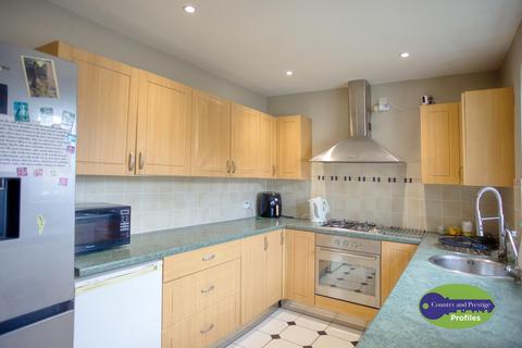 3 bedroom terraced house for sale, Albert Road, Hinckley