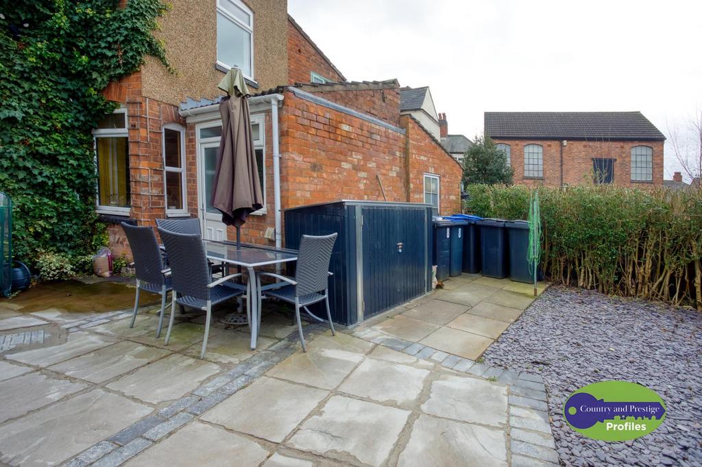 8 Albert rd Hinckley (16).jpg