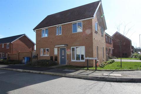 3 bedroom detached house to rent, Mersey Avenue, Partington, Manchester