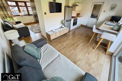 undefined, Sunnymede Road, Kingswinford
