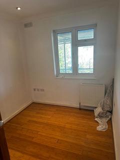 2 bedroom apartment to rent, Alexandra Avenue, Harrow HA2
