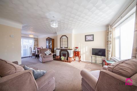 undefined, Karen Close, Burtonwood, WA5
