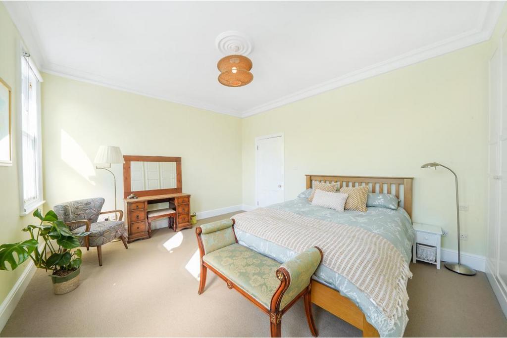 Barry Road - ZPt Zz LK1 Ob00umqpf30 Q.jpg