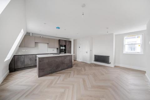 undefined, Richmond Road,  Twickenham,  TW1