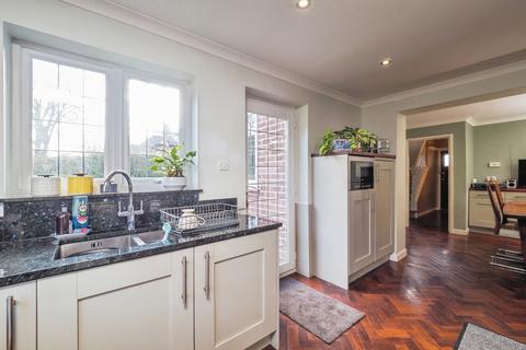 undefined, Wollaton Road, Wollaton, Nottingham, NG8