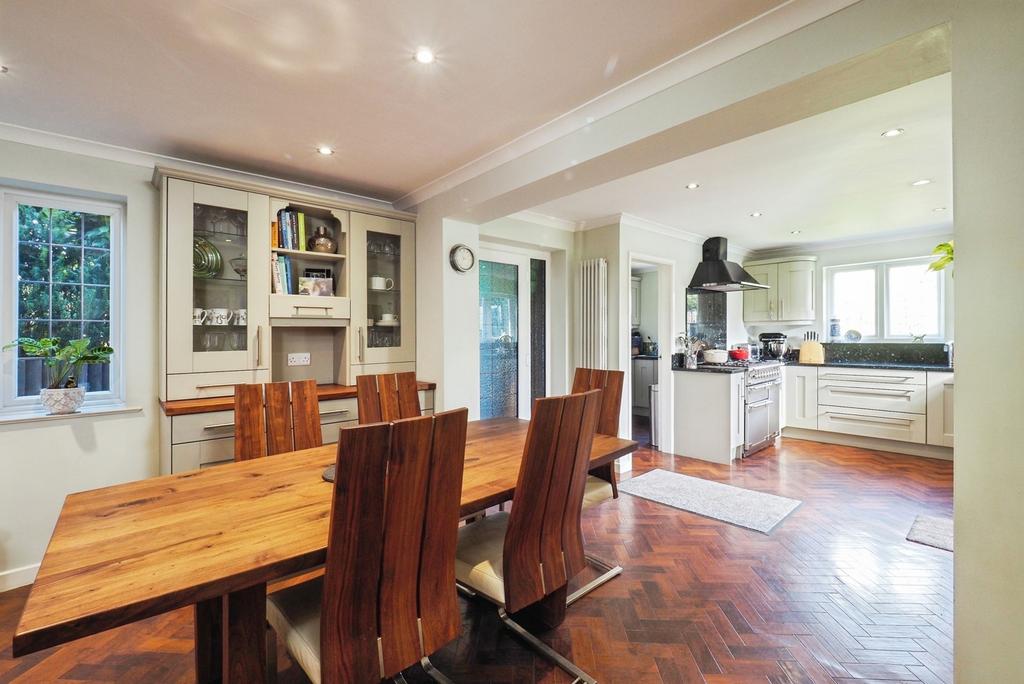 Breakfast Room