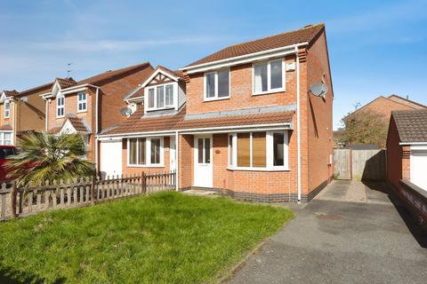 3 bedroom end of terrace house for sale, The Osiers, Loughborough, Leicestershire, LE11