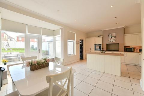 3 bedroom semi-detached house for sale, St Julians Avenue, Newport, NP19