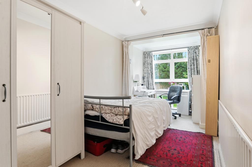 Newtoncourt2