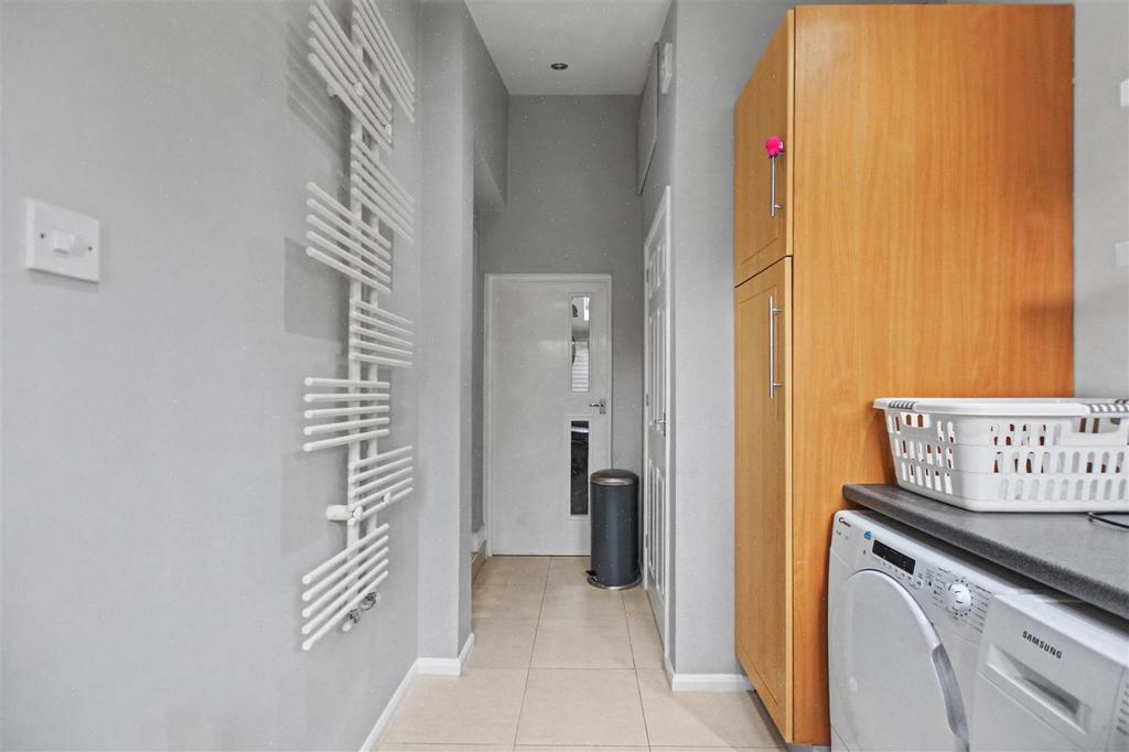 Utility Room 2.jpeg