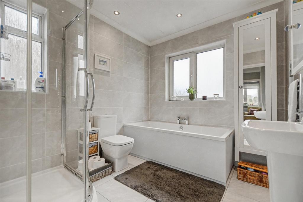 Bathroom.jpeg