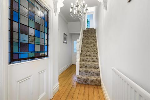 4 bedroom terraced house for sale, Burleigh Place, Darlington