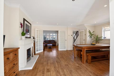 undefined, Pine Close, Waltham Cross, EN8