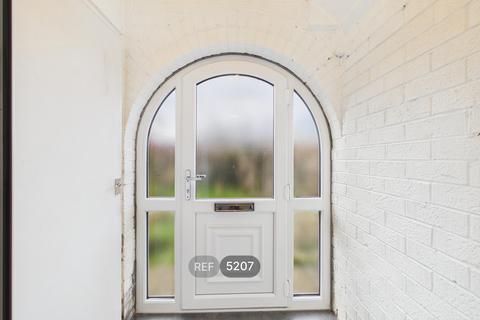undefined, 42, Woodacre Green, Leeds, LS17 9AB