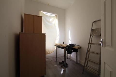 2 bedroom flat for sale, Clara Street, Newcastle Upon Tyne NE4