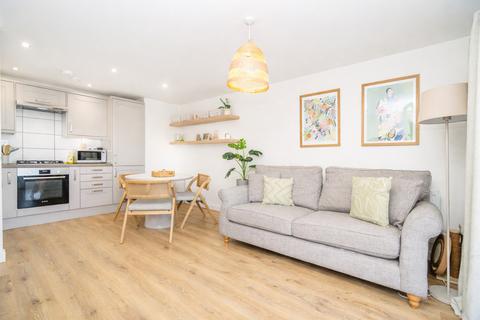 2 bedroom apartment for sale, Princes Way, Bletchley, Milton Keynes, MK2