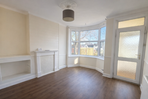 2 bedroom terraced house to rent, Doncaster Road, Rotherham S65