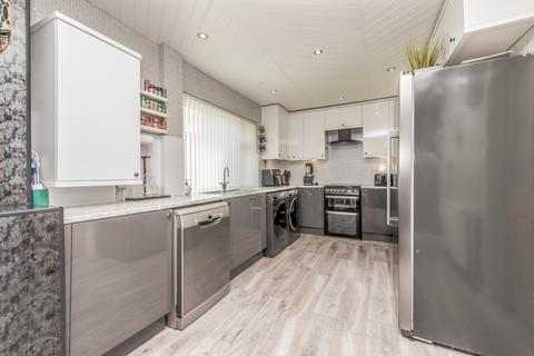 undefined, Denbury Mount, Holmewood, Bradford, West Yorkshire, BD4