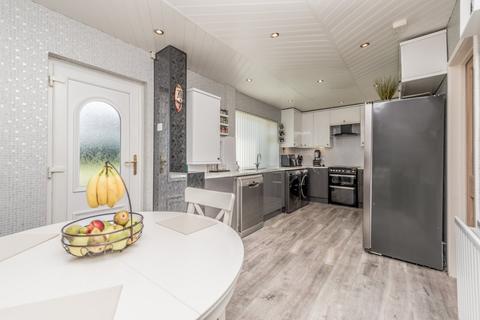 undefined, Denbury Mount, Holmewood, Bradford, West Yorkshire, BD4