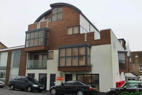 2 bedroom semi-detached house to rent, *BALCONY* Marine Road, Eastbourne *LIFT ACCESS*