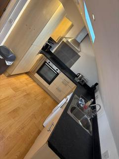 2 bedroom semi-detached house to rent, *BALCONY* Marine Road, Eastbourne *LIFT ACCESS*