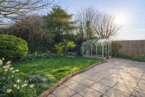 undefined, Cherrill Gardens, Cornwall EX23