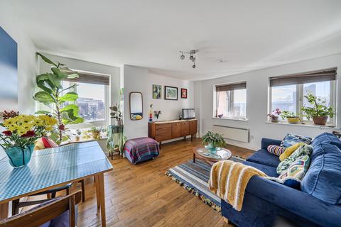 1 bedroom apartment for sale, Station Road, London