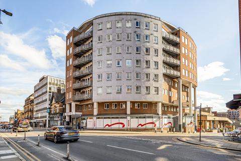 1 bedroom apartment for sale, Station Road, London