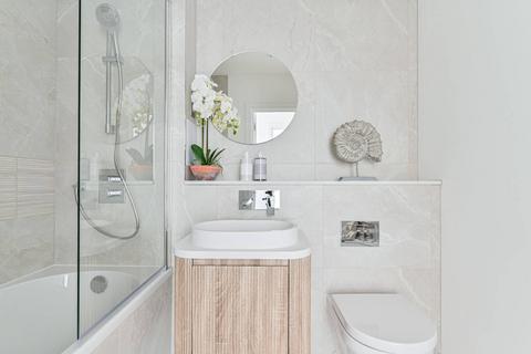 2 bedroom flat for sale, The Wharf Collection, London SW11