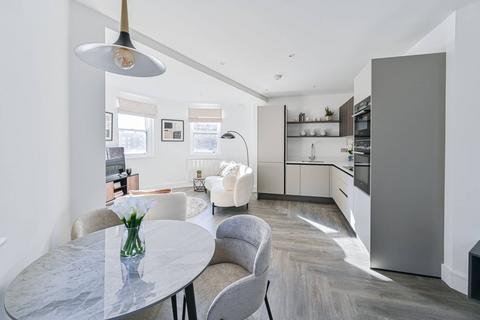 2 bedroom flat for sale, The Wharf Collection, London SW11