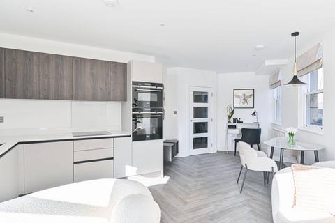 2 bedroom flat for sale, The Wharf Collection, London SW11