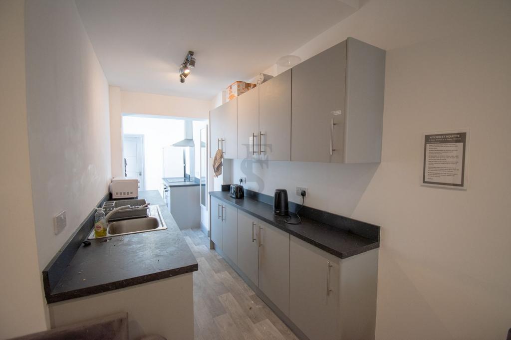 House in Leicester, Aylestone Park - View 3