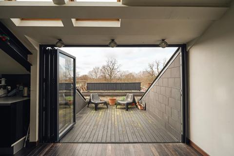 3 bedroom terraced house for sale, Blenheim Gardens, London SW2
