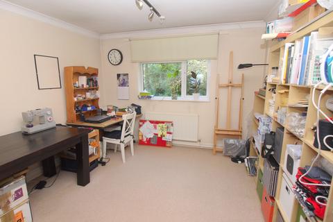 undefined, Knotts Place, Sevenoaks, TN13