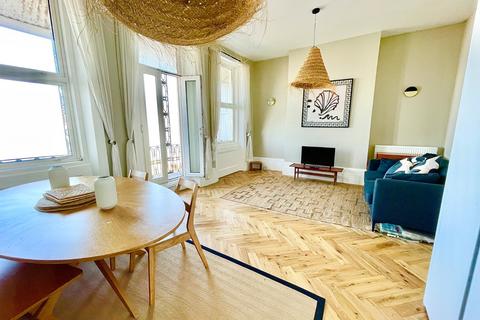 1 bedroom terraced house to rent, 5 Sea View Terrace, Margate, Kent, CT9