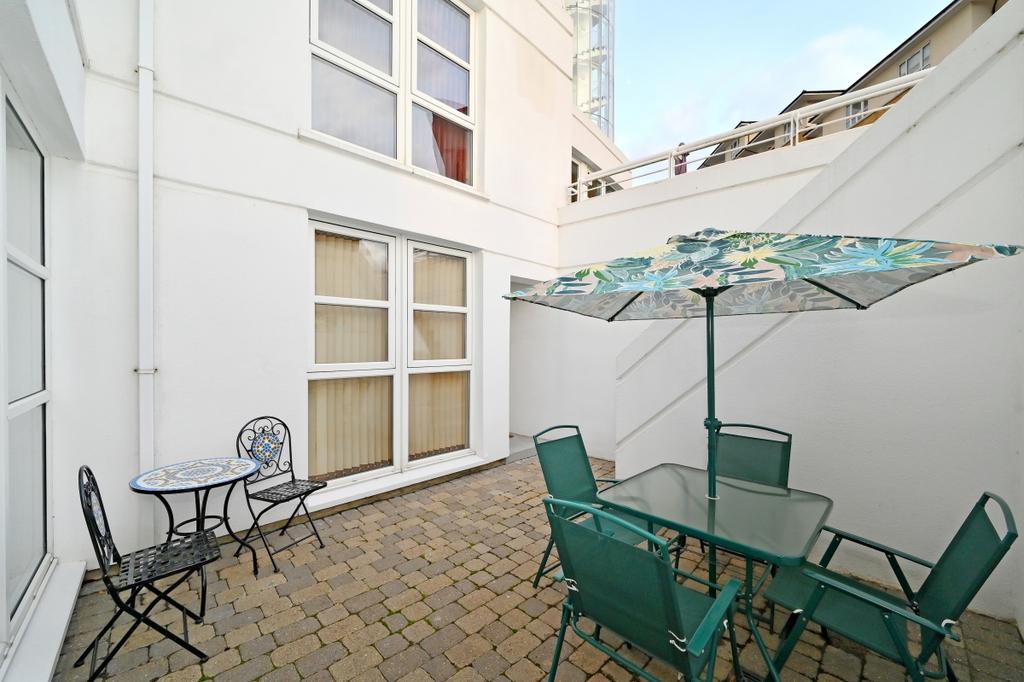Patio (2)