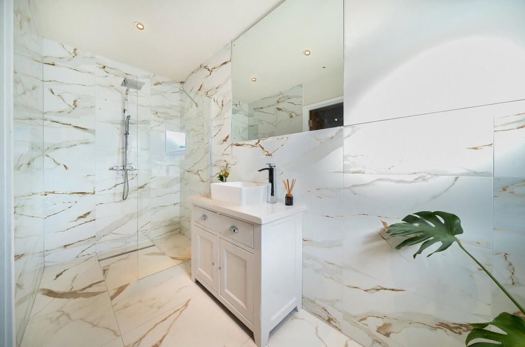 Guest Shower Room