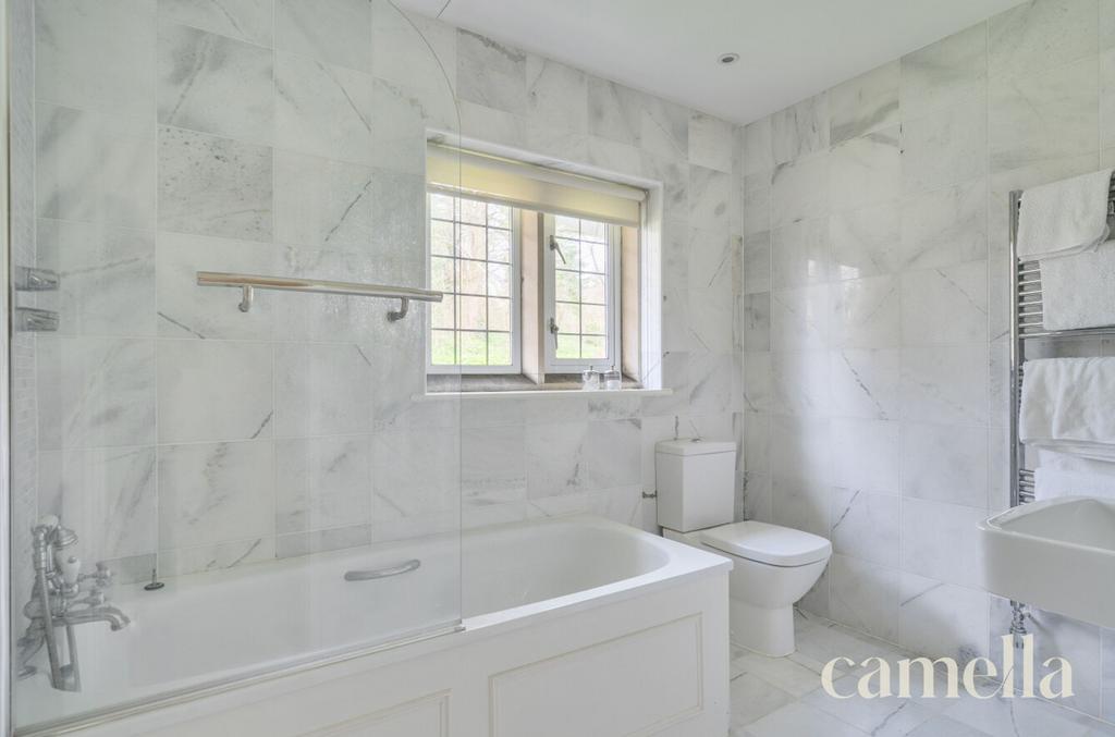 Main bathroom