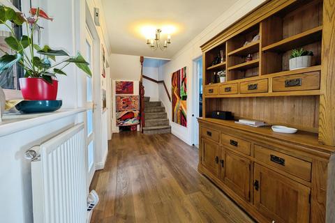 5 bedroom detached house for sale, Vernon Grove, Caldicot, NP26